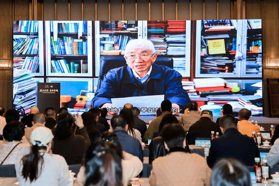 1761553053193012176.jpg 1761553053193012176.jpg