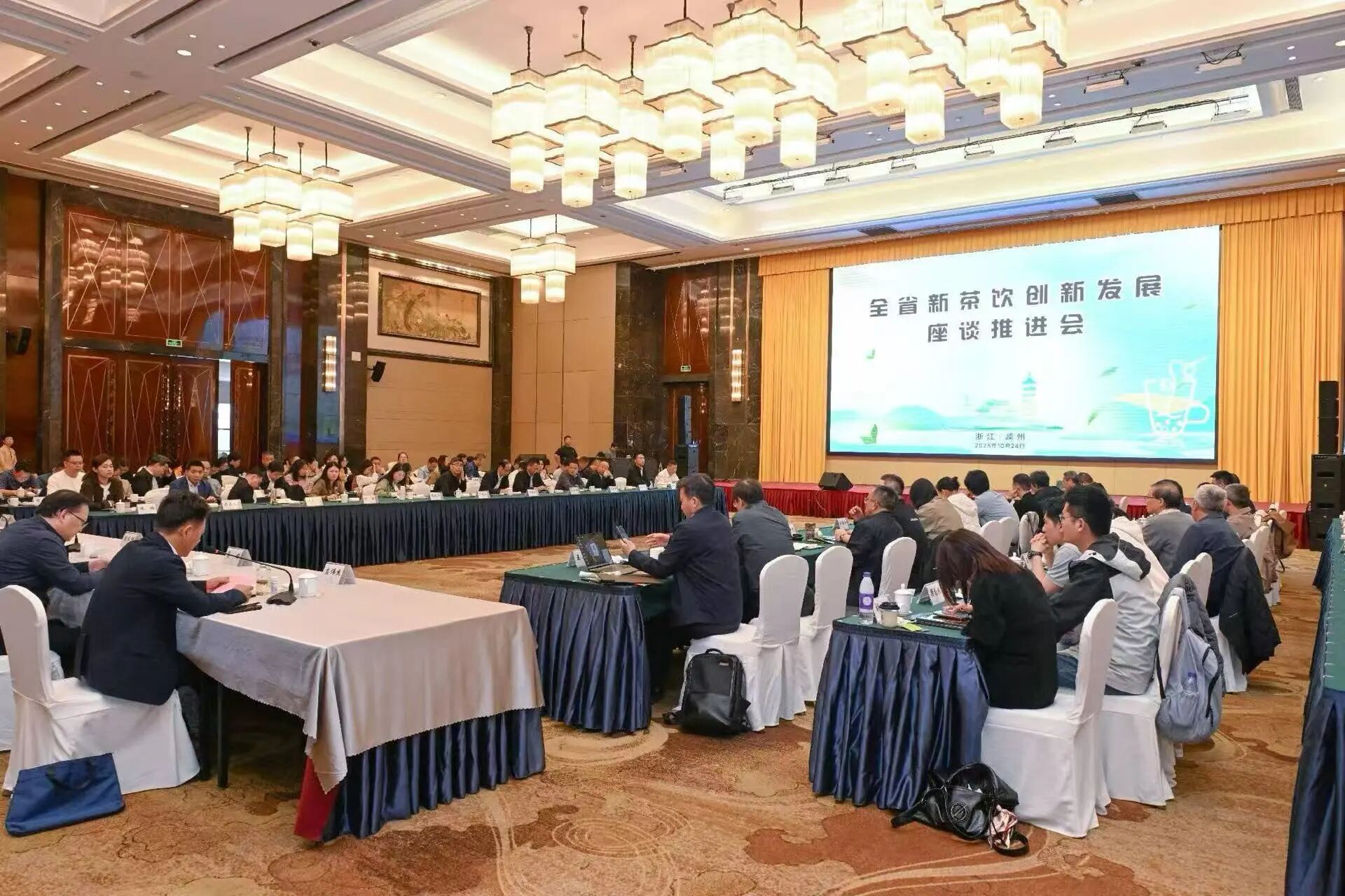 1761553393083019539.jpg 1761553393083019539.jpg