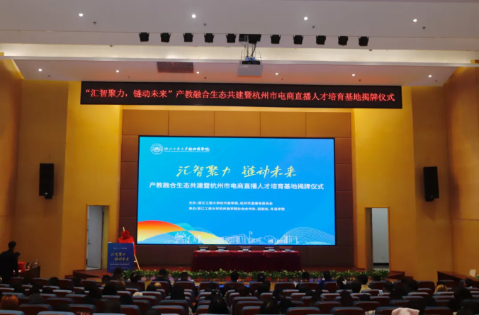 1764205104990099155.png image.png